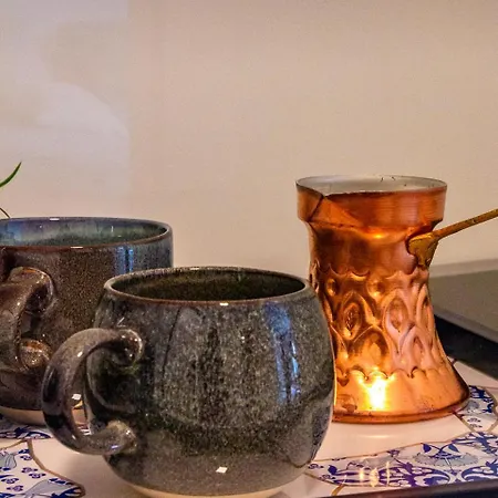 Cheyf Modern In Center Apartment